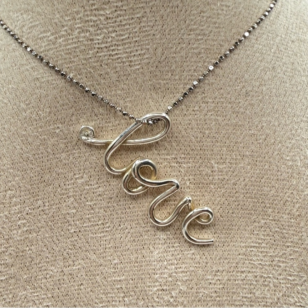 925 sterling silver designed Love Pendant Necklace